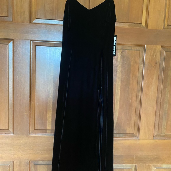 Donna Karen Black velvet full length dress - Picture 3 of 8